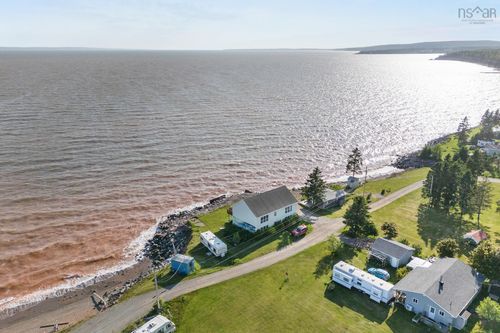 32 Evergreen Crt, Bass River, NS, B0M1B0 | Card Image