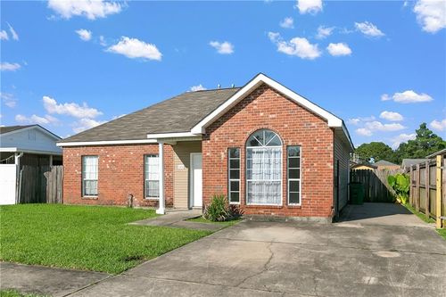 1037 Beechwood Dr, Harvey, LA, 70058-4330 | Card Image