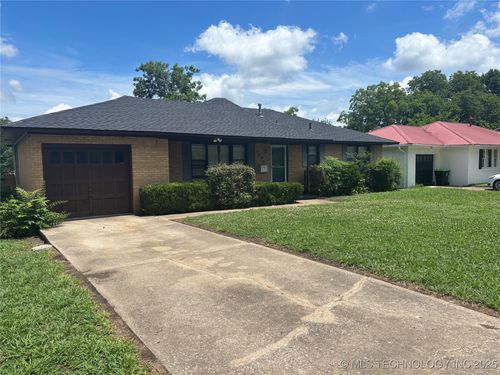 1000 E 6th St, Ada, OK, 74820-4033 | Card Image