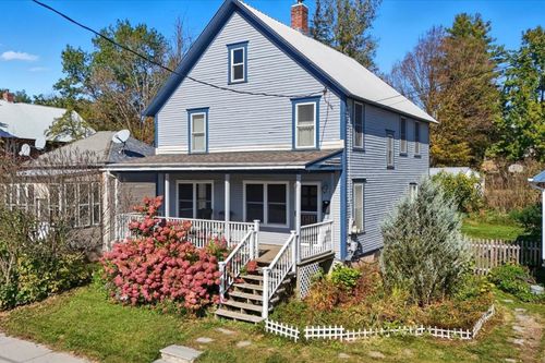 16 Railroad St, Waterbury, VT, 05676-1413 | Card Image