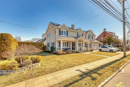 88 Central Ave, Garden City Park, NY, 11040-4128 | Card Image