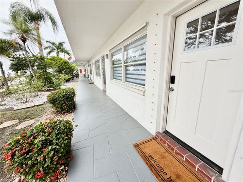 10-1900 58th Ave N, ST PETERSBURG, FL, 33714-2014 | Card Image