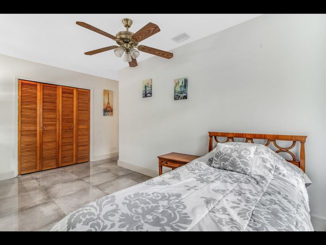 1435 Ne 39 Th St, House other with 2 bedrooms, 1 bathrooms and null parking in Oakland Park FL | Image 20