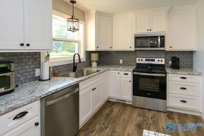 3269 Highway 55 E, House other with 5 bedrooms, 4 bathrooms and null parking in Eva AL | Image 8