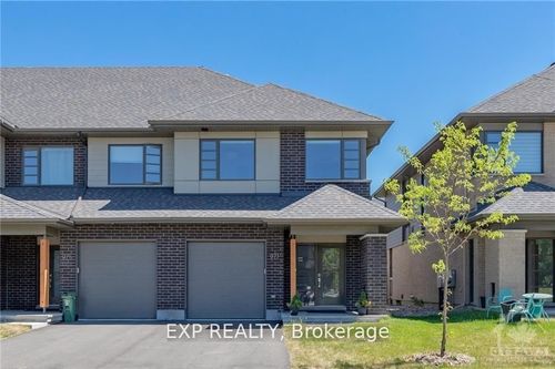 973 Ralph Hennessy Ave, Ottawa, ON, K1X0C4 | Card Image