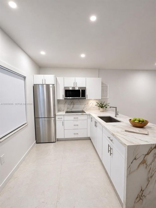 532-532 Sw 16th Ave, Miami, FL, 33135 | Card Image