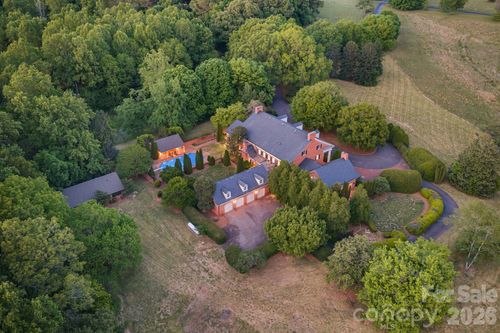 2-1486 Knolls Dr, Newton, NC, 28658-9452 | Card Image