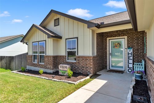 1106 Limestone Dr, Lampasas, TX, 76550-1861 | Card Image