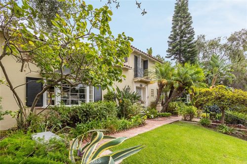 4420 Myrtle Ave, Long Beach, CA, 90807-2440 | Card Image