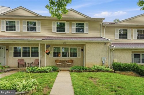 292 Carlyn Ct, DOWNINGTOWN, PA, 19335-4205 | Card Image