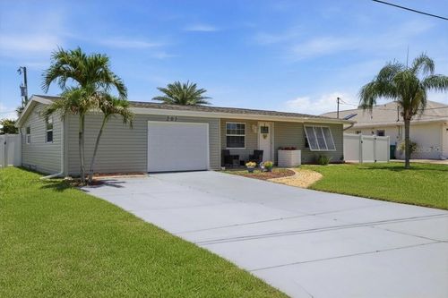 201 E Tarpon Blvd Nw, PORT CHARLOTTE, FL, 33952-6531 | Card Image