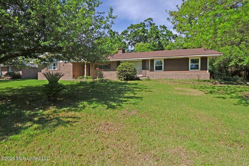 13908 Cerro Verde Dr, Ocean Springs, MS, 39564-2502 | Card Image