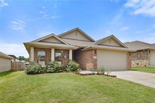 6011 Nw Sherman St, Bentonville, AR, 72713-4013 | Card Image
