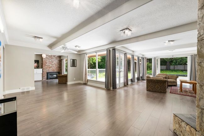 21764 124 Ave, House other with 5 bedrooms, 4 bathrooms and 6 parking in Maple Ridge BC | Image 12