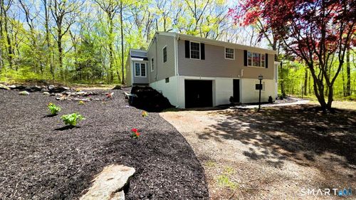 9 Ben Merrill Rd, Clinton, CT, 06413-1233 | Card Image