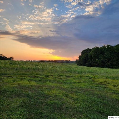 9027 County Road 404, Hannibal, MO, 63401-6529 | Card Image