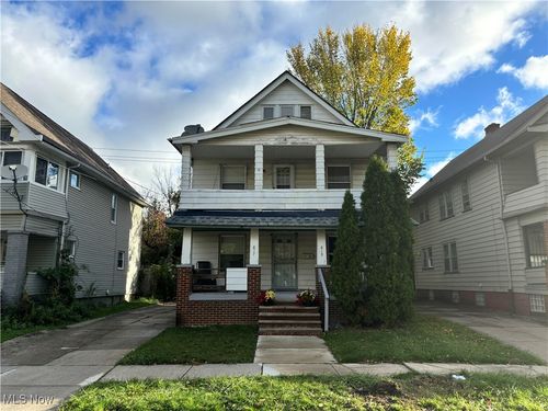 817 Alhambra Rd, Cleveland, OH, 44110-3107 | Card Image