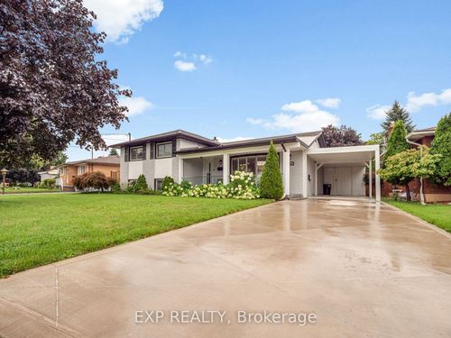 6450 Caledonia St, Niagara Falls, ON, L2G5A3 | Card Image