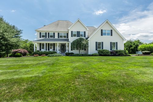 21 Farmbrook Dr, Tolland, CT, 06084-3052 | Card Image