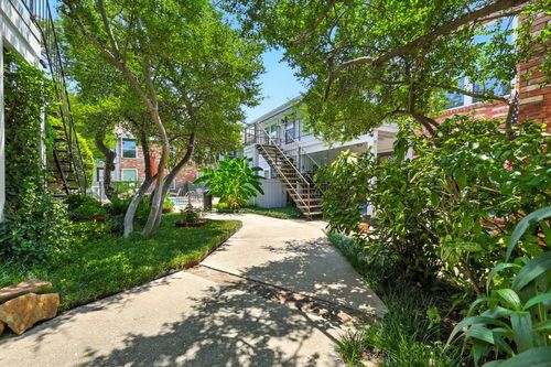 apt-215-4317 Hartford St, Dallas, TX, 75219-2687 | Card Image