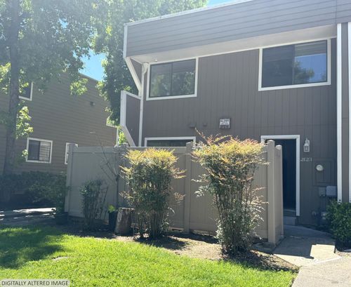 2123 W Steele Ln, Santa Rosa, CA, 95403-3474 | Card Image