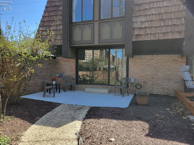 APT-4 - 1110 By The Shores Dr, Condo with 2 bedrooms, 2 bathrooms and 1 parking in Huron OH | Image 26