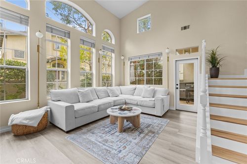 44 Tierra Montanosa, Rancho Santa Margarita, CA, 92688-3375 | Card Image