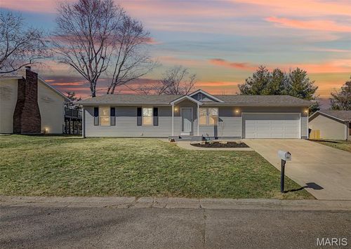 500 Lindenwood Dr, Troy, IL, 62294-1064 | Card Image