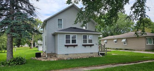 207 E Sycamore St, Dunkerton, IA, 50626-9808 | Card Image