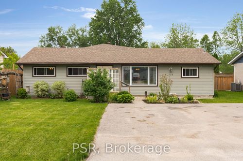 {{alt}} | Card Image