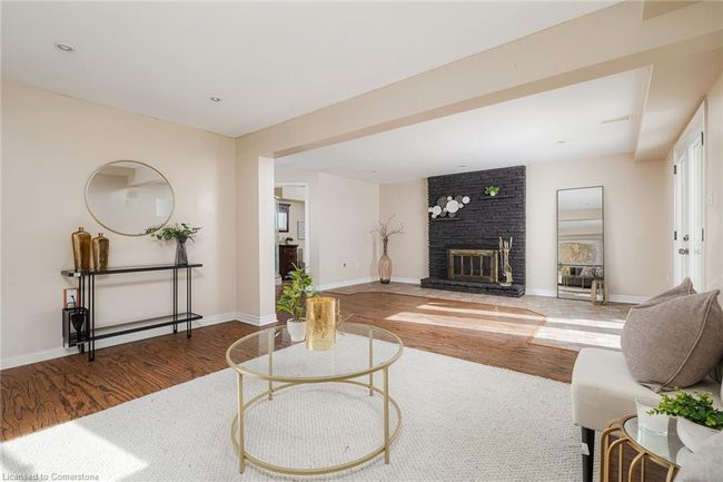 79 Ann St, House other with 4 bedrooms, 2 bathrooms and 5 parking in Dundas ON | Image 18