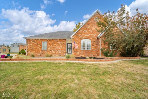 1600 S Midway Dr, Yorktown, IN, 47396-6845 | Card Image