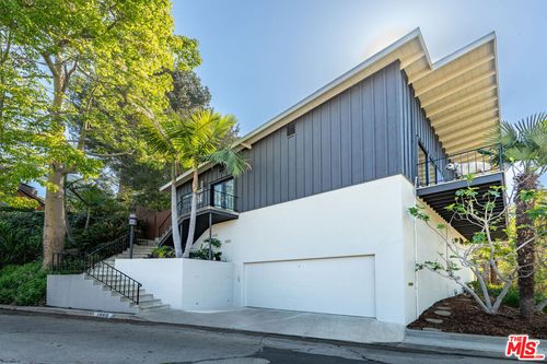1860 Lucile Avenue, Los Angeles, CA, 90026 | Card Image