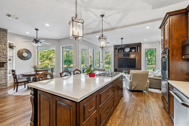 6611 Course View Ln, House other with 4 bedrooms, 5 bathrooms and 3 parking in Spring TX | Image 13