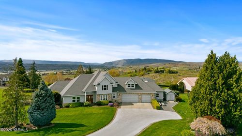31 Koda Dr, Selah, WA, 98942 | Card Image