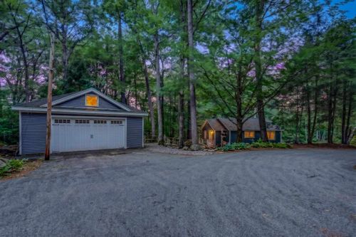 32 Stoney Brook Rd, Hebron, NH, 03241-7228 | Card Image