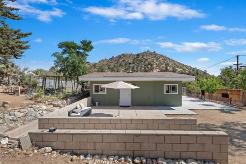 1946 Desert Front Rd, Wrightwood, CA, 92397 | Card Image