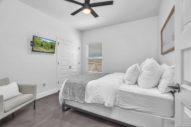 348 Fawn Dr, House other with 4 bedrooms, 2 bathrooms and null parking in Spring Branch TX | Image 20
