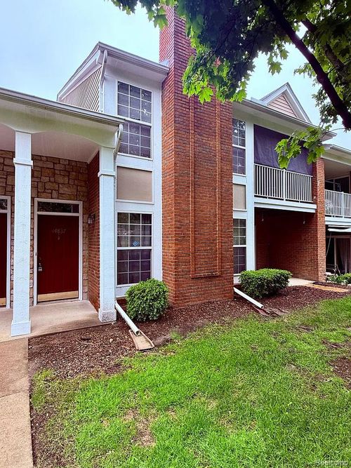 44837 Marigold Dr, Sterling Heights, MI, 48314-1226 | Card Image