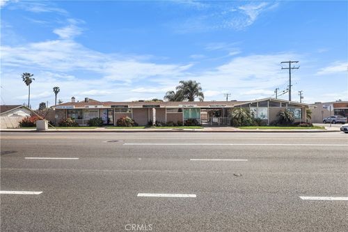 10092 Chapman Ave, Garden Grove, CA, 92840-2833 | Card Image