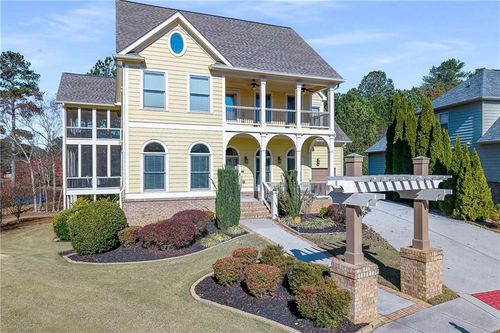 679 Crystal Cove Ct, Loganville, GA, 30052-8282 | Card Image