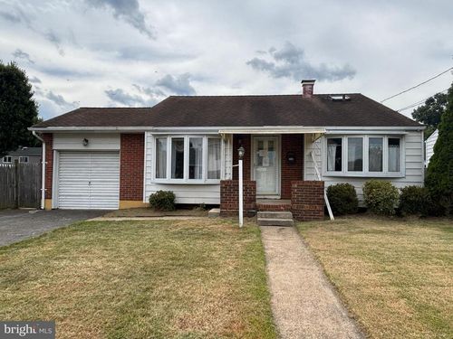 16 Falmouth Rd, Hamilton, NJ, 08620-1516 | Card Image