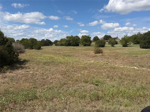 7032 Muirfield Dr, Cleburne, TX, 76033-8904 | Card Image