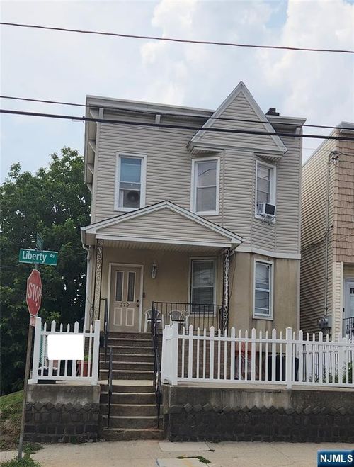 379 Liberty Ave, Jersey City, NJ, 07307-4101 | Card Image