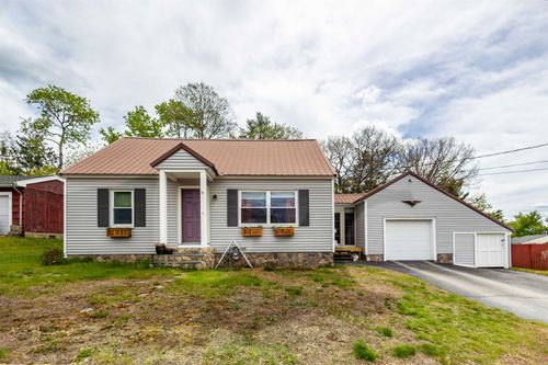 4 Eastern Ave, Concord, NH, 03301-7872 | Card Image