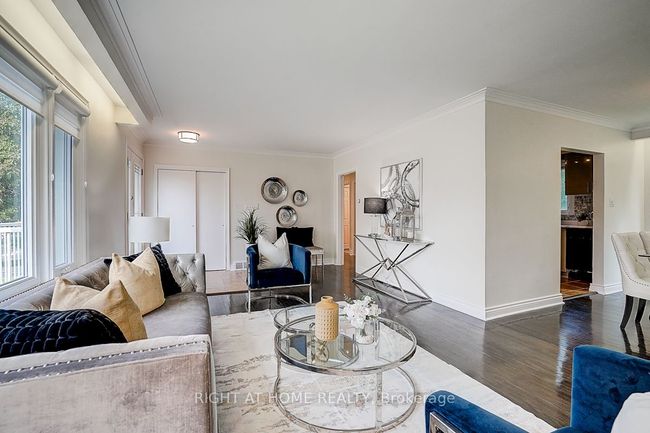 2 Citadel Dr, House other with 3 bedrooms, 2 bathrooms and 2 parking in Scarborough ON | Image 16