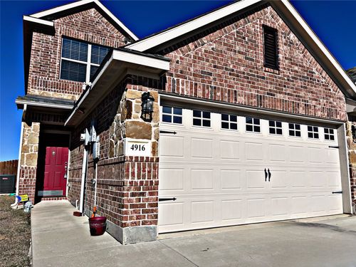 4916-4916 Villas Dr, Sanger, TX, 76266-1528 | Card Image