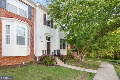 12302 Darton Woods Loop, BRISTOW, VA, 20136-2067 | Card Image