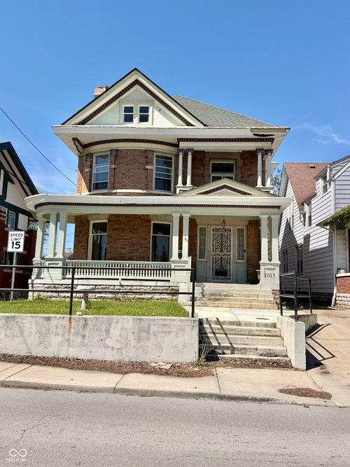 1015 Brown-Delaware St, Anderson, IN, 46016-1427 | Card Image