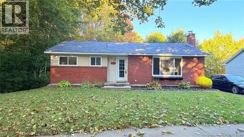 132 Topcliffe Cres, Fredericton, NB, E3B4P9 | Card Image